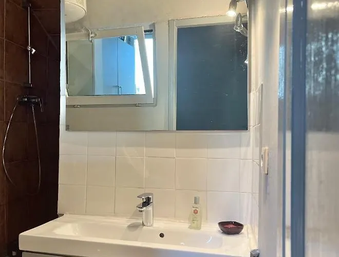 Lägenhet Pres Du Vieux Port Terrasse Vue Degagee Eglise De Saint Jean Bastia (Corsica)