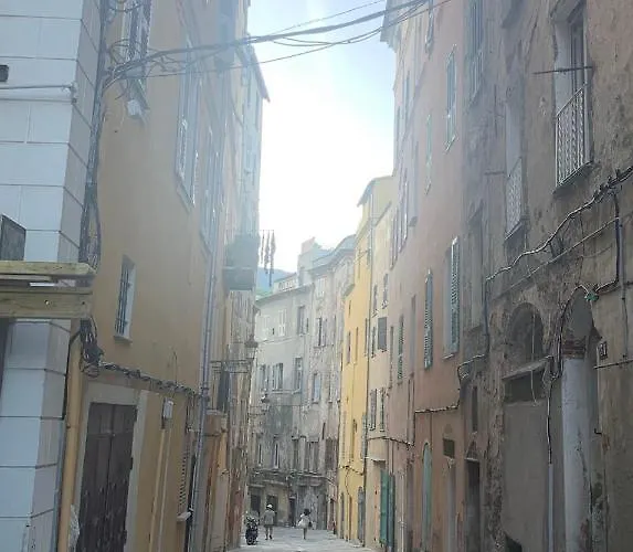 Lägenhet Pres Du Vieux Port Terrasse Vue Degagee Eglise De Saint Jean