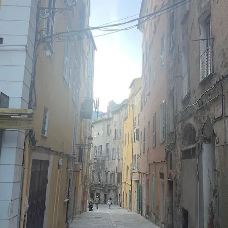 Apartament Pres Du Vieux Port Terrasse Vue Degagee Eglise De Saint Jean