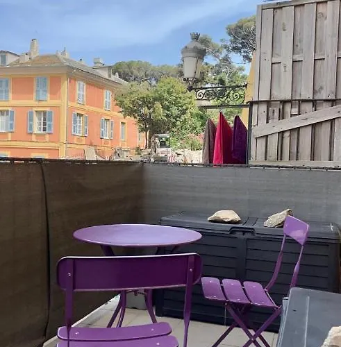 Διαμέρισμα Pres Du Vieux Port Terrasse Vue Degagee Eglise De Saint Jean *