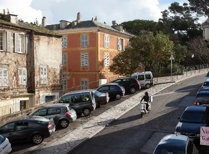 Pres Du Vieux Port Terrasse Vue Degagee Eglise De Saint Jean Διαμέρισμα